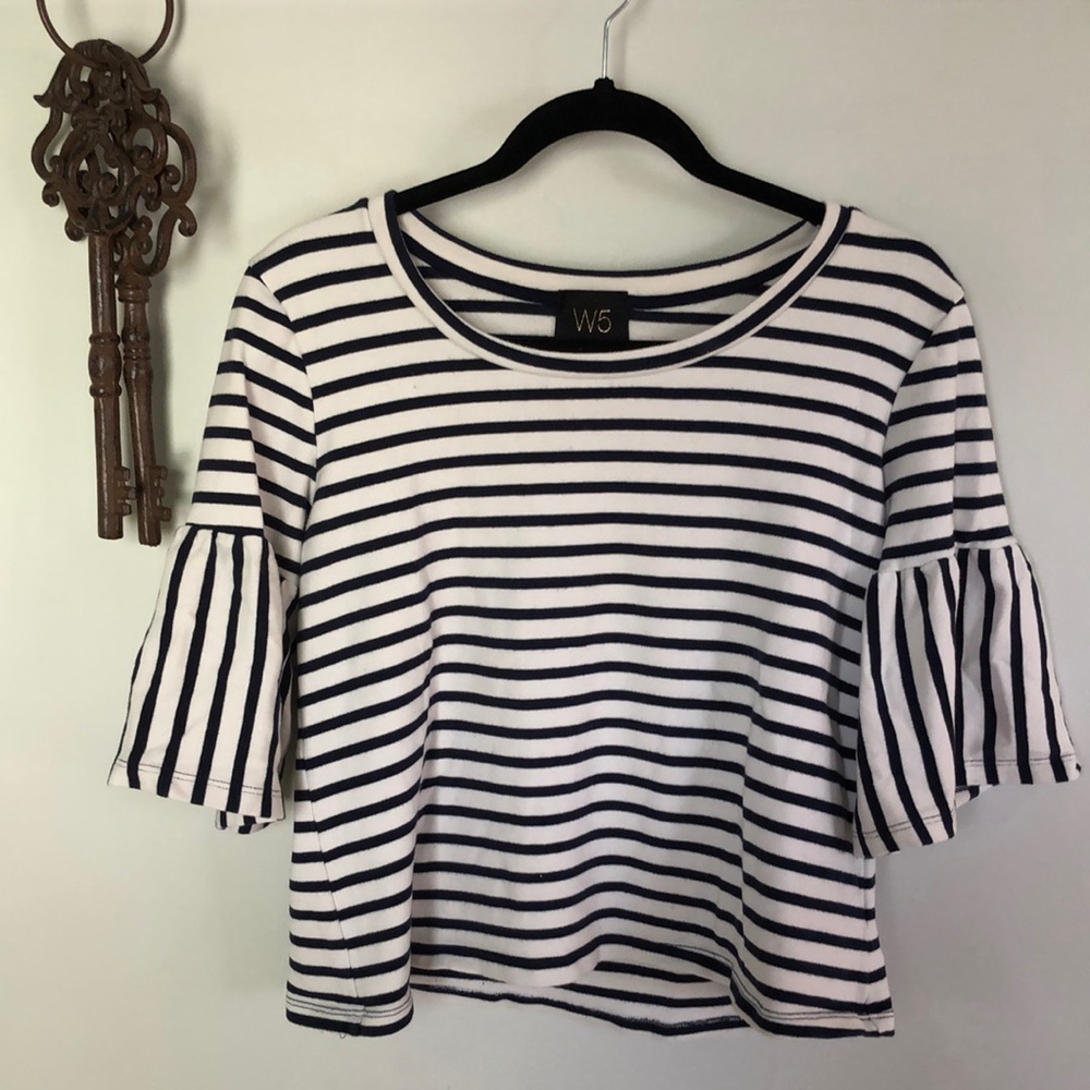 W5 Horizontal Strip Shirt w Length Bell Sleeves